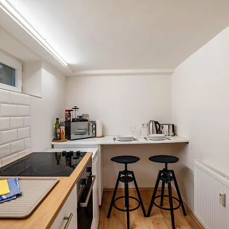 Mini Mit Bad Und Kueche Apartment *
